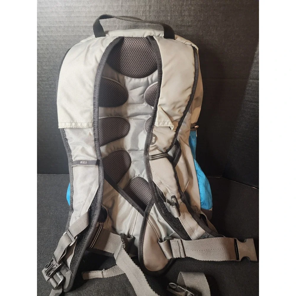 REI Recreational Equipment Inc Hydration Backpack Blue Grey Nalgene Compatible